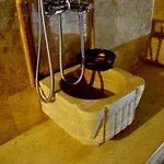 Hotel Family Cave