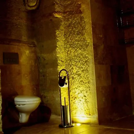Family Cave Hotel 3*