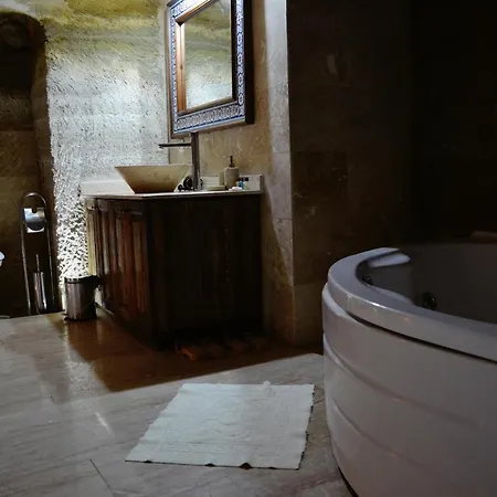 Hotel Family Cave 3*