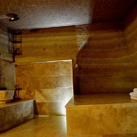 Family Cave Hotel
