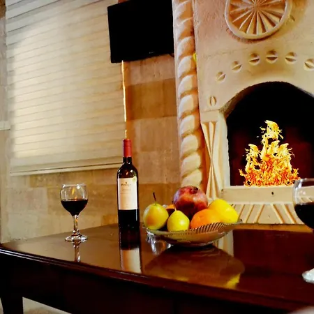 Family Cave Hotel 3*