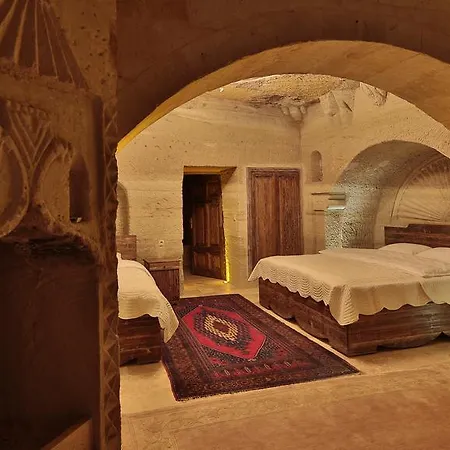 Hotel Family Cave 3*