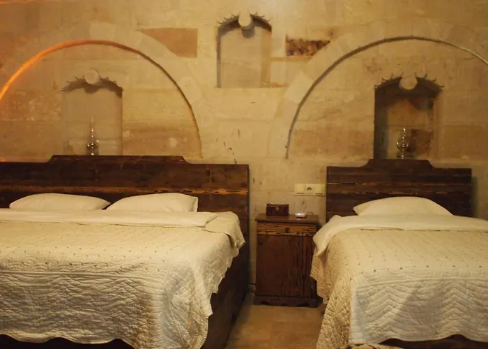 Hotel Family Cave 3*